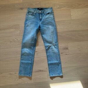 Hudson Jeans. Size 25. Nico Straight. Great condition.